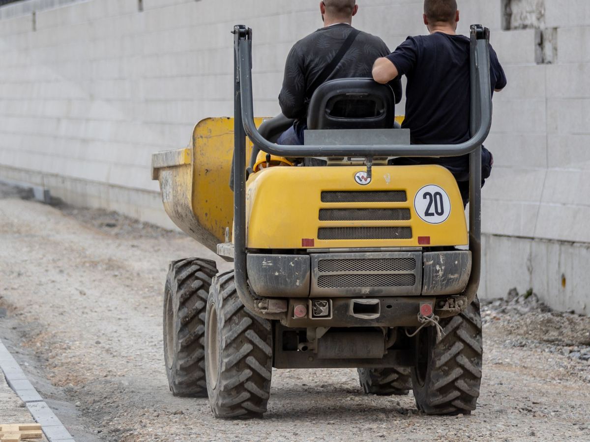 Site dumper (illustrative stock photo)